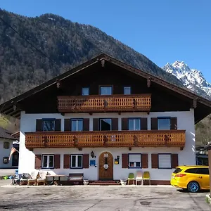 Grassmann Guest house